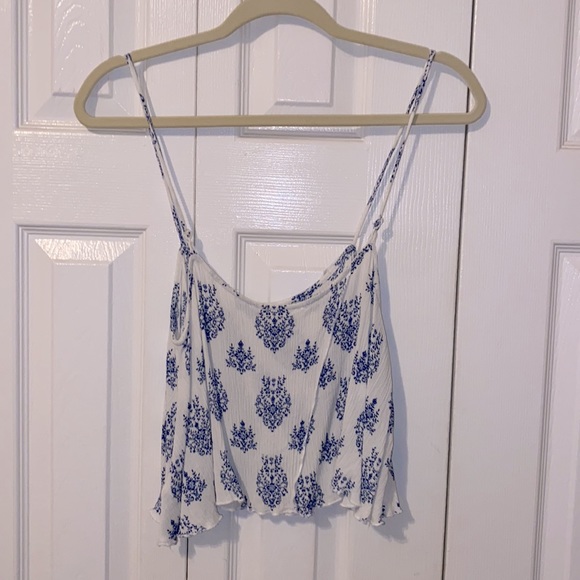 Boutique Skylar + Madison White and Blue Crop Top - Picture 3 of 3